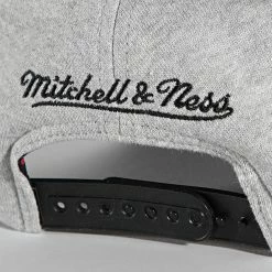 Tout neuf 🎉 Casquette 186 Redline Miami Heat Gris Chiné Réfléchissant de Mitchell and Ness ✔️ -Schott NYC Soldes mitchell and ness 270699 6HSSS21HW035 MHE GYBK 20210621T121956 03