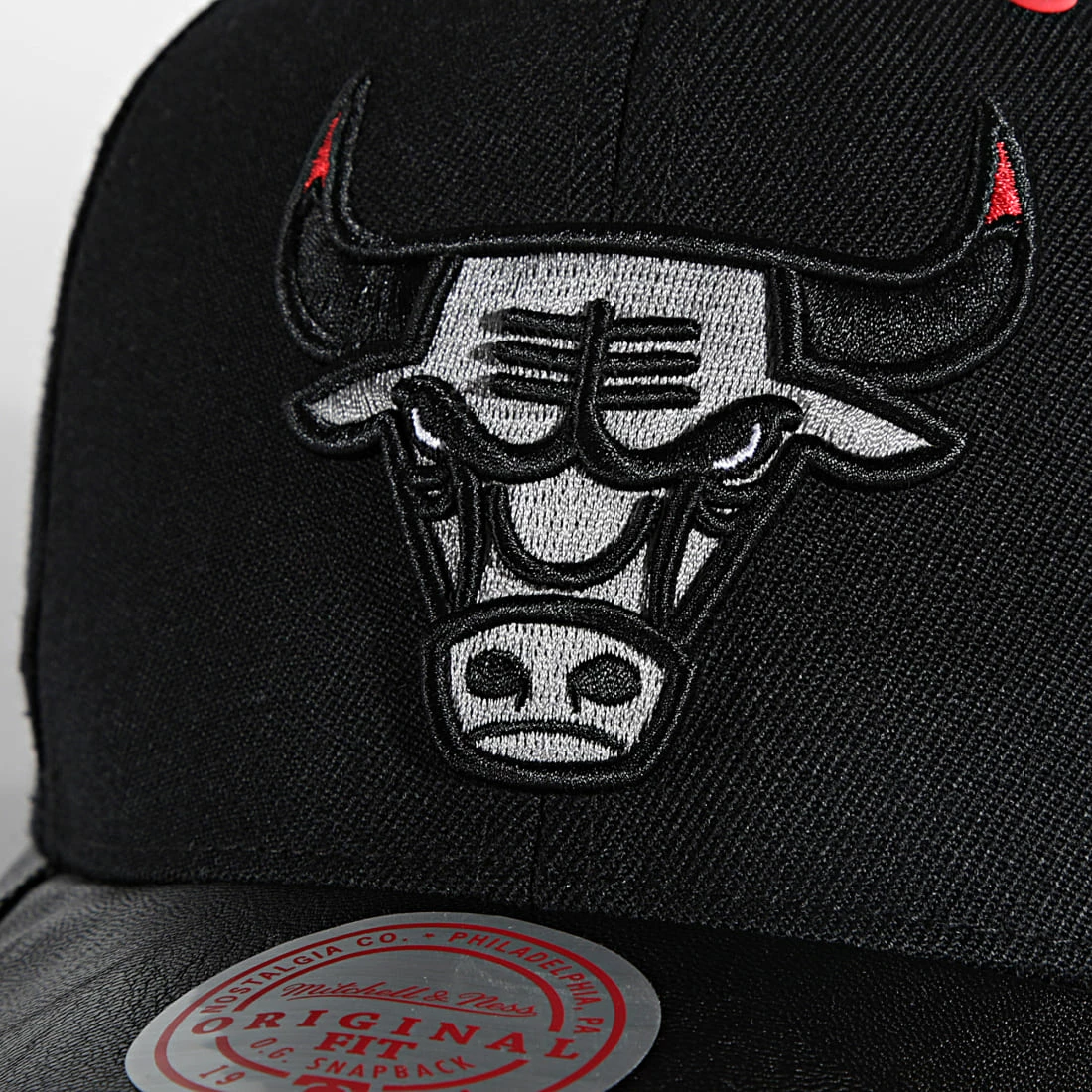 Top 10 🎁 Casquette Day 3 Snapback Chicago Bulls Noir de Mitchell and Ness ✔️ 4 Top 10 🎁 Casquette Day 3 Snapback Chicago Bulls Noir de Mitchell and Ness ✔️ – Image 2