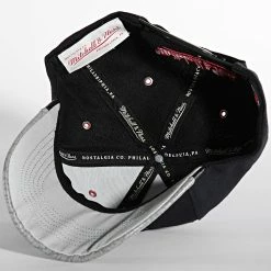 Top 10 🎁 Casquette Day 3 Snapback Chicago Bulls Noir de Mitchell and Ness ✔️ 8 Top 10 🎁 Casquette Day 3 Snapback Chicago Bulls Noir de Mitchell and Ness ✔️ -Schott NYC Soldes mitchell and ness 277942 6HSSMM19505 CBU BKGY 20210806T163242 03