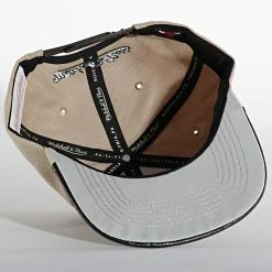 Tout neuf 🔥 Casquette Snapback Day 3 Snapback Chicago Bulls Beige de Mitchell and Ness 🌟 8 Tout neuf 🔥 Casquette Snapback Day 3 Snapback Chicago Bulls Beige de Mitchell and Ness 🌟 -Schott NYC Soldes mitchell and ness 277945 6HSSMM19505 CBU KHAK 20210806T163151 03