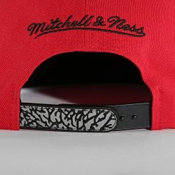 Meilleure affaire 💯 Casquette Snapback Day 3 Snapback Chicago Bulls Rouge de Mitchell and Ness 😍 -Schott NYC Soldes mitchell and ness 277948 6HSSMM19505 CBU SCWH 20210806T163132 04