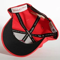 Remise 😀 Casquette Snapback Golden Black Redline Chicago Bulls Rouge de Mitchell and Ness 💯 -Schott NYC Soldes mitchell and ness 281424 6HSSJS19259 CBURED1 20210831T161202 04