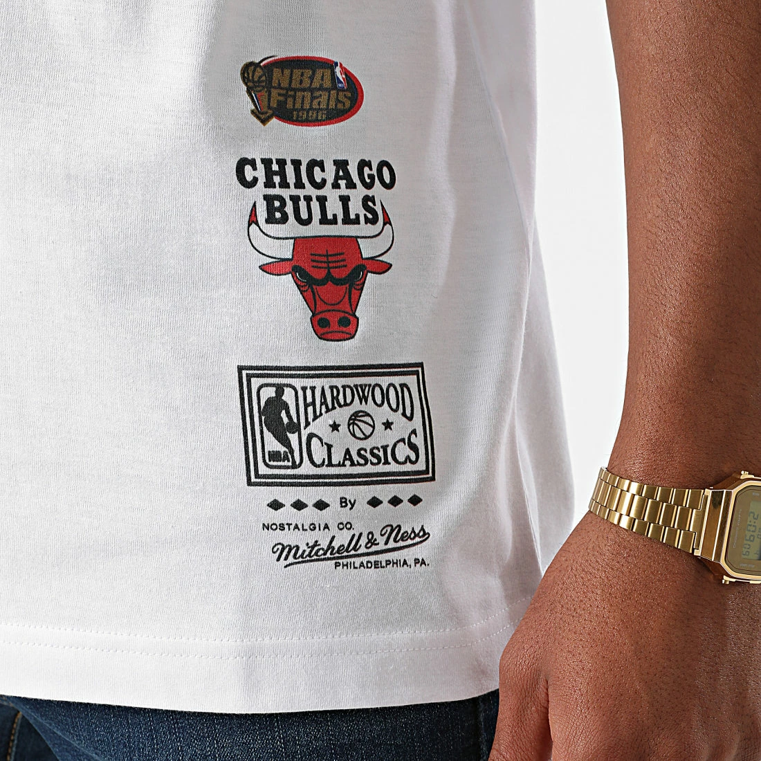 Coupon 👍 Tee 👕 Shirt Chicago Bulls Block Blanc de Mitchell and Ness 💯 4 Coupon 👍 Tee 👕 Shirt Chicago Bulls Block Blanc de Mitchell and Ness 💯 – Image 2