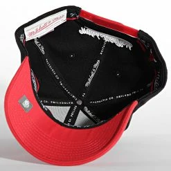 Vente flash 🧨 Casquette Arched Script 2-Tone Classic Chicago Bulls Noir Rouge de Mitchell and Ness 👏 -Schott NYC Soldes mitchell and ness 290202 6HSSFH21HW013 CBU BKRD 20211028T160146 04