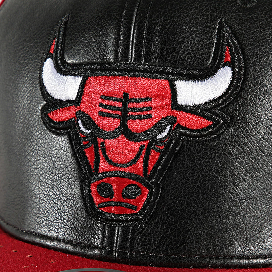 Les meilleures critiques de 👍 Casquette Snapback Day One Chicago Bulls Rouge Noir de Mitchell and Ness ❤️ 4 Les meilleures critiques de 👍 Casquette Snapback Day One Chicago Bulls Rouge Noir de Mitchell and Ness ❤️ – Image 2