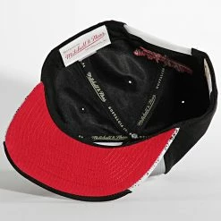 Top 10 ✔️ Casquette Snapback Day 5 Chicago Bulls Noir Réfléchissant de Mitchell and Ness 😍 -Schott NYC Soldes mitchell and ness 303886 HHSS1102 CBU YYPPPGYBK 20220224T163308 03
