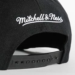 Grosses soldes ⭐ Casquette Snapback Top Spot Chicago Bulls Noir de Mitchell and Ness 😉 -Schott NYC Soldes mitchell and ness 303888 HHSS2976 CBU YYPPPBLCK 20220224T160702 04