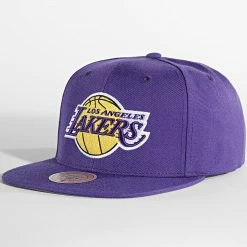 Nouveau ✨ Casquette Snapback Team Ground 2 Los Angeles Lakers Violet de Mitchell and Ness 🛒