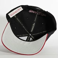 Sortie 🔔 Casquette Snapback Team 2 Tone 2 Miami Heat Noir de Mitchell and Ness 🔔 -Schott NYC Soldes mitchell and ness 303919 HHSS3264 MHE YYPPPBKRD 20220216T155851 04