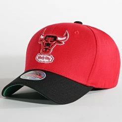 Vente flash ✔️ Casquette Team 2 Tone 2 Stretch Chicago Bulls Rouge de Mitchell and Ness 🧨