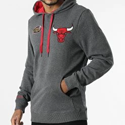 Nouveau ❤️ Sweat Capuche Classic French Terry Chicago Bulls Gris Anthracite Chiné de Mitchell and Ness 😍 -Schott NYC Soldes mitchell and ness 306370 FPHD1225 CBU YYPPPBLCK 20220228T154935 03