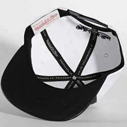 Coupon 🔔 Casquette Snapback Day One Chicago Bulls Noir Blanc de Mitchell and Ness 🧨 -Schott NYC Soldes mitchell and ness 321363 6HSSMM19224 CBU WHBK 20220527T123319 04