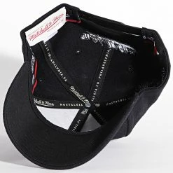 Budget ⌛ Casquette International Chicago Bulls Noir de Mitchell and Ness 🥰 -Schott NYC Soldes mitchell and ness 329330 HHSSINTL101 CBU YYPPPBLCK 20220729T152025 04
