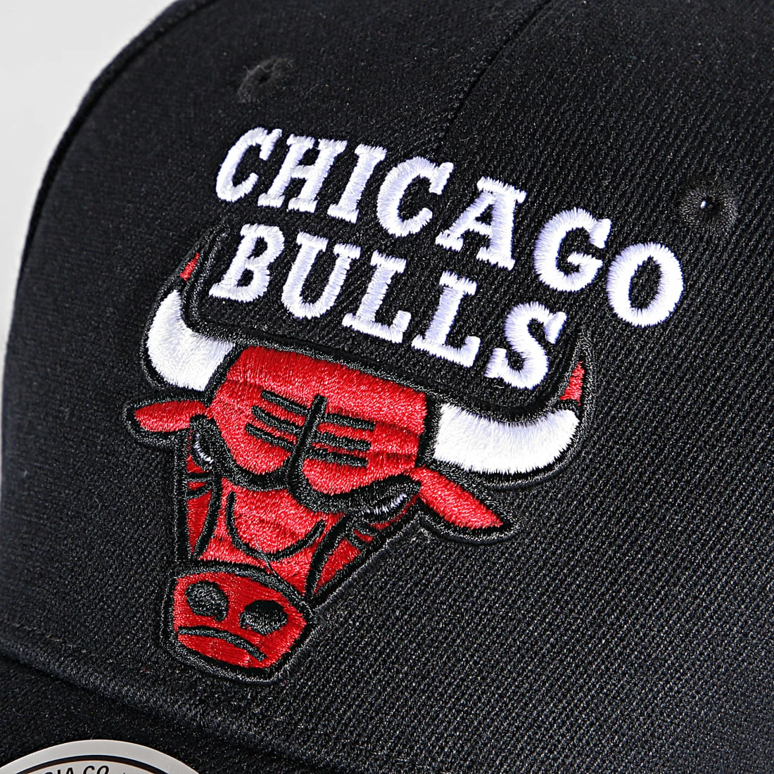 Top 10 💯 Casquette International Chicago Bulls Noir de Mitchell and Ness ❤️ 4 Top 10 💯 Casquette International Chicago Bulls Noir de Mitchell and Ness ❤️ – Image 2