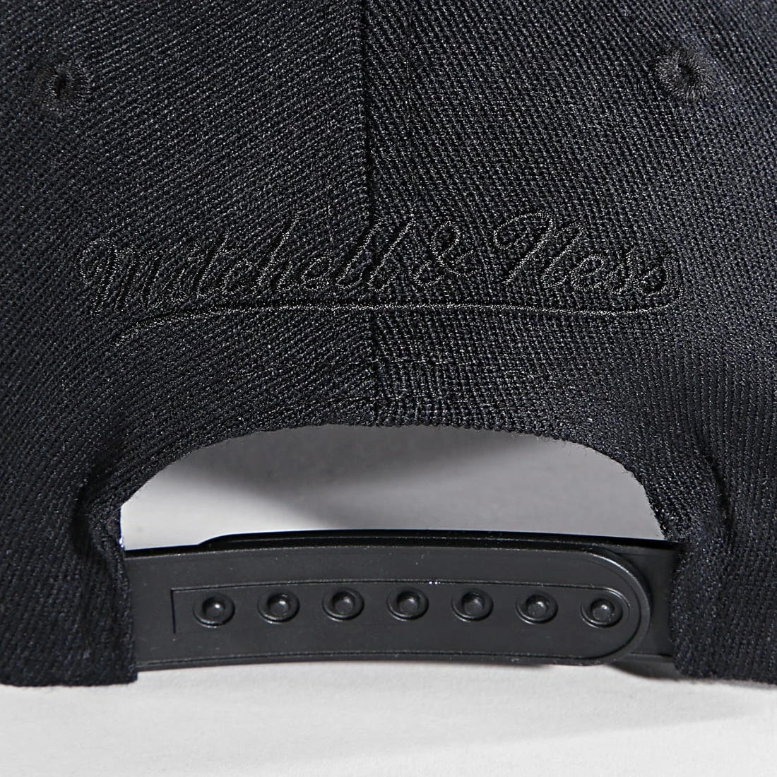 Budget 🧨 Casquette International Los Angeles Lakers Noir de Mitchell and Ness 😍 5 Budget 🧨 Casquette International Los Angeles Lakers Noir de Mitchell and Ness 😍 – Image 3