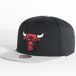 De gros 💯 Casquette Snapback Core Basic Chicago Bulls Noir Gris de Mitchell and Ness 🥰