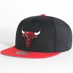 Budget 🎁 Casquette Snapback Core Basic Chicago Bulls Noir Rouge de Mitchell and Ness 🔔