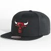 Meilleure affaire 💯 Casquette Snapback Core Basic Chicago Bulls Noir de Mitchell and Ness 👏 -Schott NYC Soldes mitchell and ness 337109 6HSSJS19078 CBU BLCK 20220919T144926 01