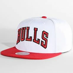 Tout neuf 🎁 Casquette Snapback Core Basic Chicago Bulls Blanc Rouge de Mitchell and Ness 🎉