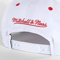 Meilleure vente 👍 Casquette Snapback Three Collection Chicago Bulls Blanc Rouge de Mitchell and Ness 🔔 -Schott NYC Soldes mitchell and ness 337420 6HSSJS19184 CBU WHRD 20220919T150151 04
