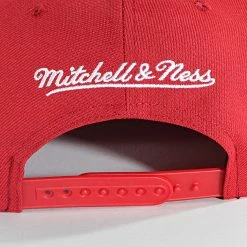 Vente flash 🥰 Casquette Snapback Chicago Bulls HHSS4772 Rouge Noir de Mitchell and Ness 🛒 -Schott NYC Soldes mitchell and ness 346250 HHSS4772 CBU YYPPPRDBK 20221111T160607 03