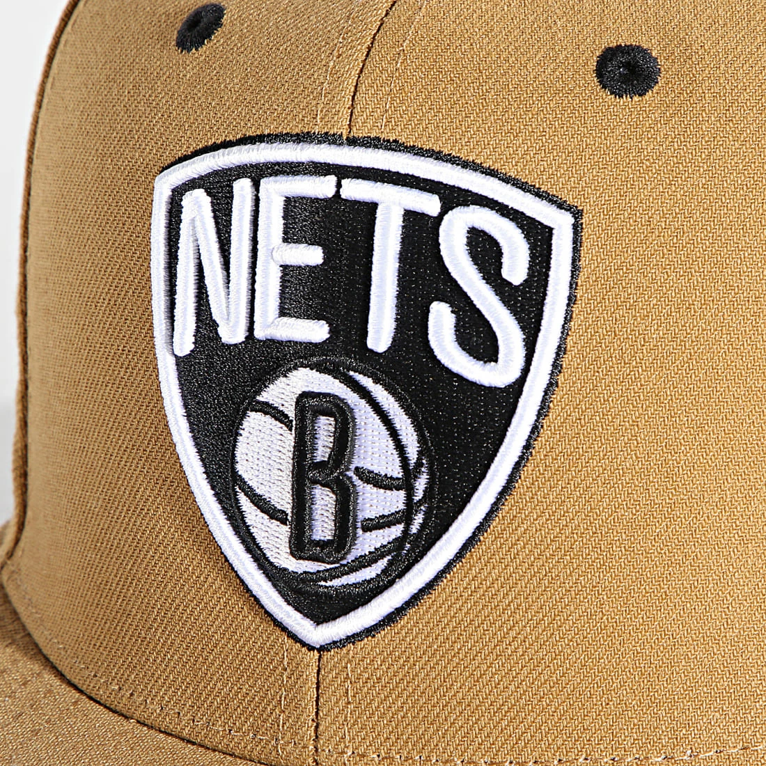 Grosses soldes 👏 Casquette Snapback Core Wheat Brooklyn Nets Camel de Mitchell and Ness 👏 3 Grosses soldes 👏 Casquette Snapback Core Wheat Brooklyn Nets Camel de Mitchell and Ness 👏 – Image 2