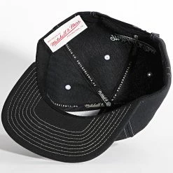 Remise 👏 Casquette Snapback Glow Up Chicago Bulls Noir de Mitchell and Ness ✔️ -Schott NYC Soldes mitchell and ness 346596 6HSSMM21024 CBU BLCK 20221116T112509 04